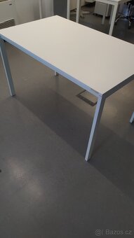 Stůl Melltorp Ikea - 2