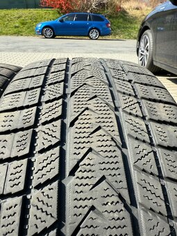 Sada 4ks zimní pneu 235/40 R 19, 96V - 2