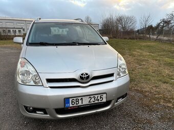 Toyota Corolla Verso 2.0D4D - 2