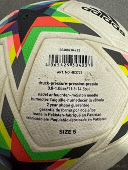 Fotbalový míč Adidas UEFA - 2