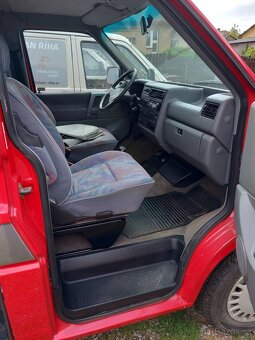 Vw t4 multivan 2.4D TD 5ti valec 7 mist - 2