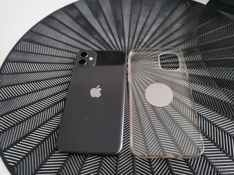 iPhone 11 64gb - 2