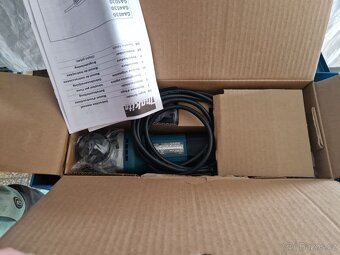 Prodám Úhlovou Brusku Makita GA5030 - 2