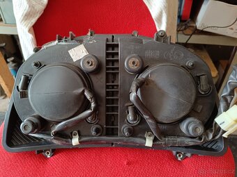 Přední světlo Honda CBF 600S - 2