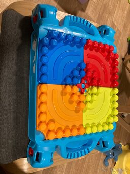 Stoleček mega bloks - 2