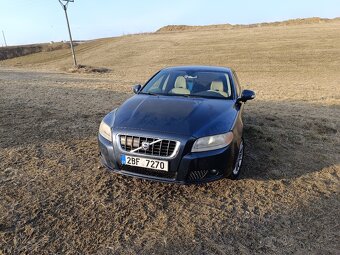 Volvo V70 - 2