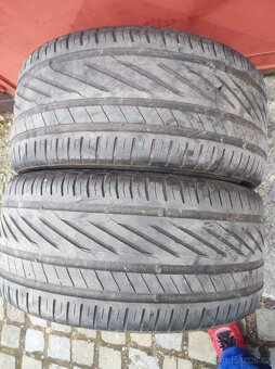 Pneu 275/45/19 - 2