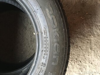 215/60/16 zimni - 2