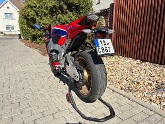 Honda CBR 1000 RR - 2