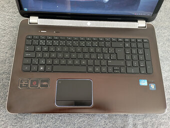 Hp Dv7-Velký ntb 17,3 lcd-core i7(8xvlákno)-8g ram-1Tb - 2