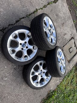 Alu Ford r17 - 2