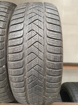 2xzimní pneu 225/40/19.Pirelli. - 2