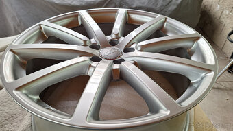 Originální zcela nové disky Audi R20 8,5 x 20 ET33 5×112 - 2