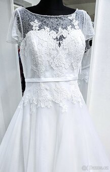 KRAJKOVÉ svatební šaty - 2