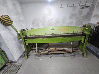 Ohýbačka plechu - 2