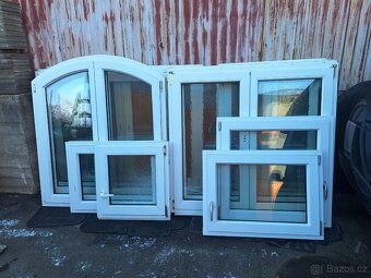 Plastová okna bílá, bílá různé rozměry, perfektní stav - 2