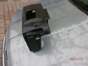 Kryt autobaterie Octavia I - 2