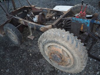 Malotraktor podvozek hydraulika čelní radlice možnost dovozu - 2