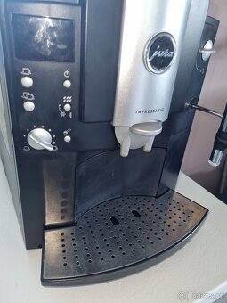 Kávovar jura c60 - 2
