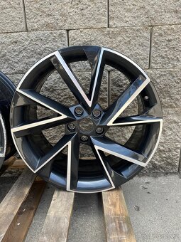 Prodám originální alu kola Škoda Vega R19 - 2
