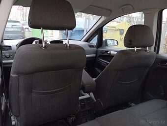 Opel Zafira 1.9 CDTi, 7 míst - 2