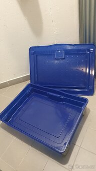 Plastová skladovací krabice na kolečkách velikost 80x60x15cm - 2