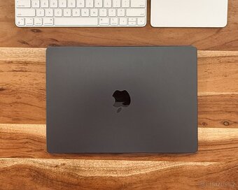 MacBook Pro 14” M3 Pro 18GB RAM, 512GB SSD - Zánovní, ACare+ - 2