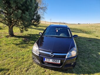 Opel Astra H 1,9 CDTI 88KW Combi ALU kola Tažné - 2