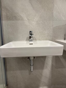 Umývadlo LAUFEN PRO S - 60 x 46,5cm + sifón - 2