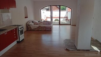 Dům se zahradním atriem Lomnického nám. 75, Ševětín - 2