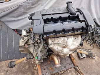 Motor Citroën , Peugeot 20 16V 103kW - 2