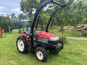Malotraktor s čelním nakladačem YANMAR EF 224d  REZERVACE - 2