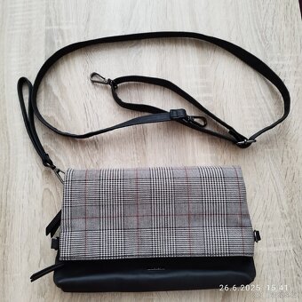 Dámská černá crossbody kabelka RIEKER
H1107-00 černá W0 - 2