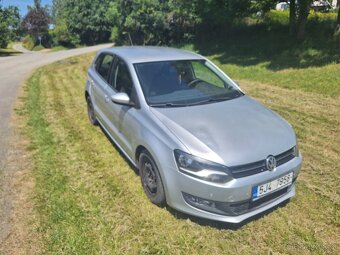 VW POLO 1,4 benzin rok 2012 - 2