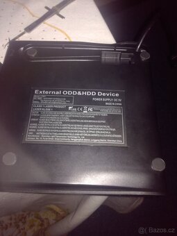 Nová externí mechanika CD/DVD. - 2
