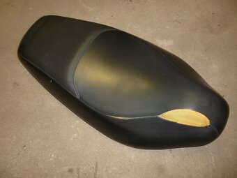 Gilera Runner 50, 125, 180, 200. Sedadlo. Do 2005 - 2