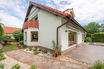 Komfortní rodinné bydlení v klidu a soukromí – kompletně zre - 2