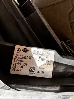Mercedes-Benz V Class W447 - světlomet A4479060201 - 2