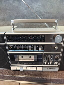 SANYO C10 - 2