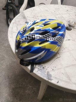 Detske kolo 20" málo jeté + prilba - 2
