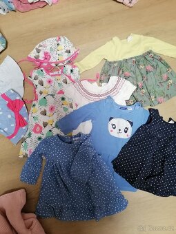 Balík dívčího oblečení vel. 74 - 2