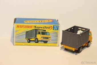 Matchbox SF Cattle truck - 2