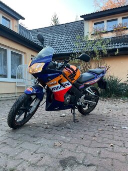 Honda cbr125r repsol - 2