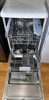 Myčka BEKO DSFS 6830 - 2