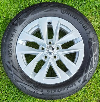 Letních pneu Continental 185/65 R15 - 2