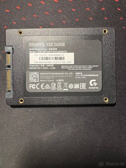 GIGABYTE SSD 240GB - 2