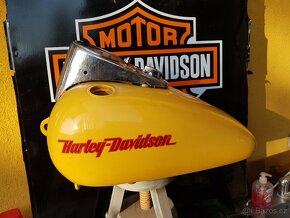 nádrž Harley-Davidson - 2