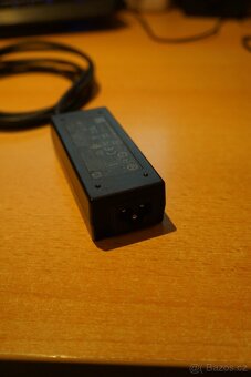 Originál adaptér/nabíječka pro notebooky HP - 2