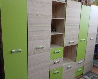 Skříně lorento jasan/limetka - pouze 1 šatní, 1 otevřená - 2