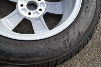 Š.Fabia IV/VW Polo. S.Ibiza -NOVÁ zimní ALU sada 185/65R15 - 2